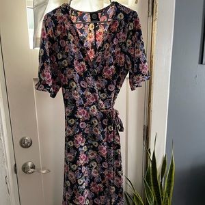 Floral High Low Wrap Dress 💐YOU NEED!!